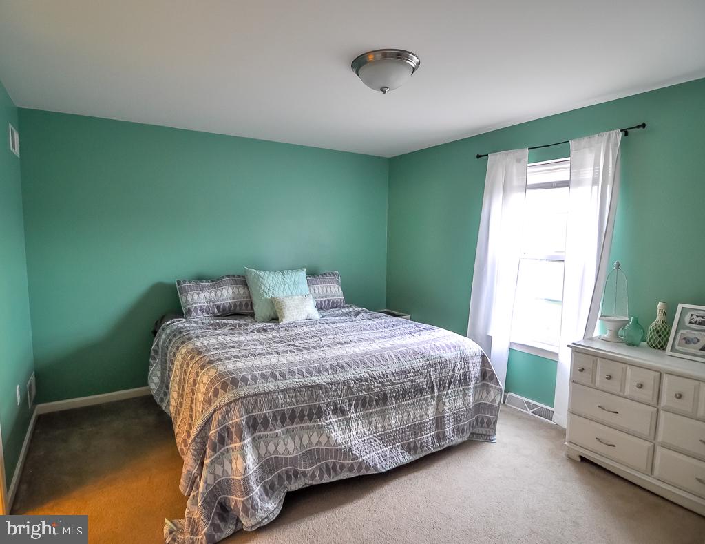 QUAIL HOLLOW - Residential