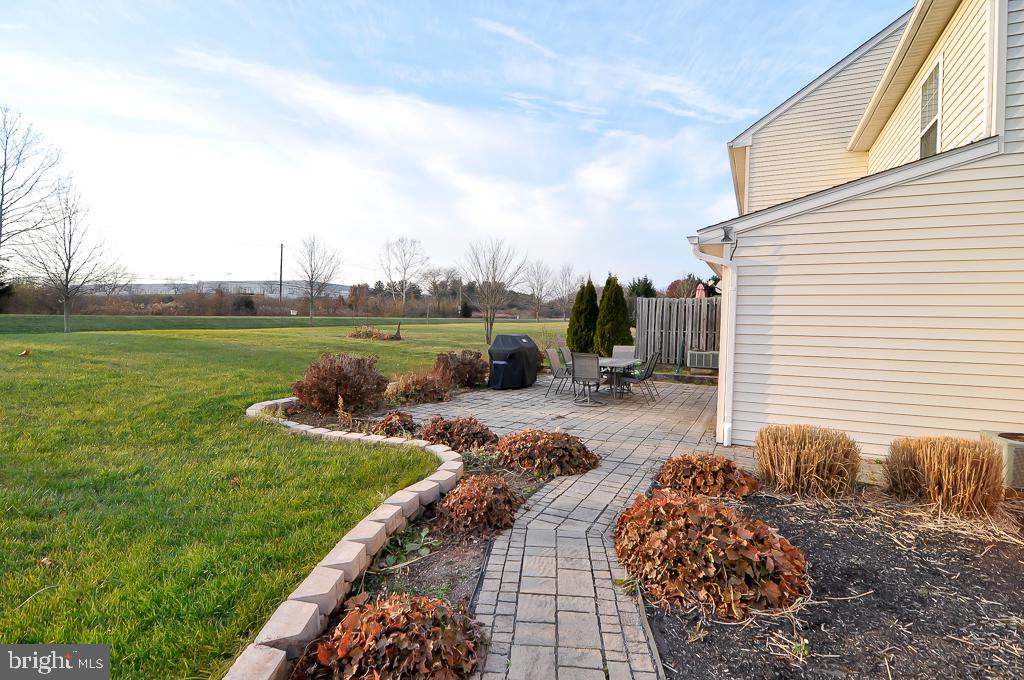 QUAIL HOLLOW - Residential