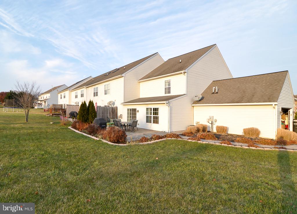 QUAIL HOLLOW - Residential