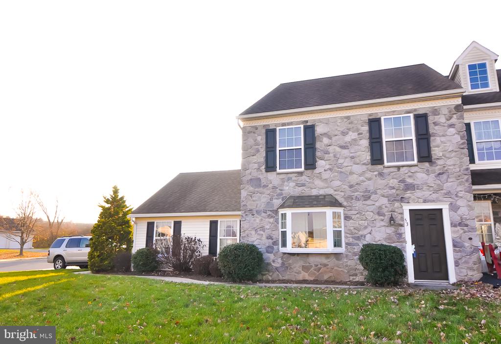 QUAIL HOLLOW - Residential