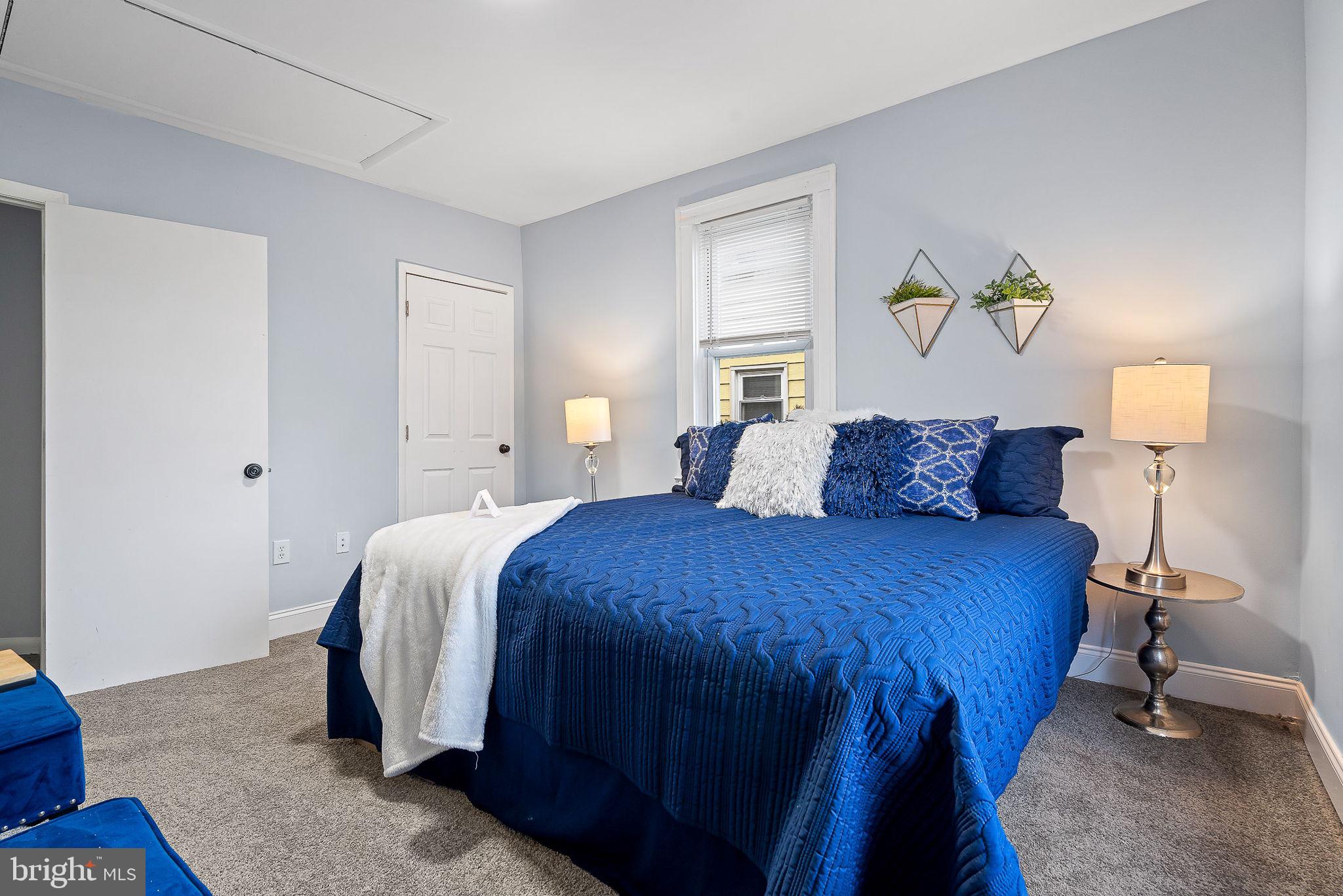 WINSTON GOVANS - Residential