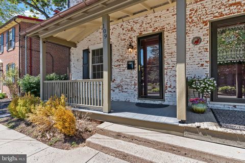 109 MERCER STREET NEWTOWN PA 18940