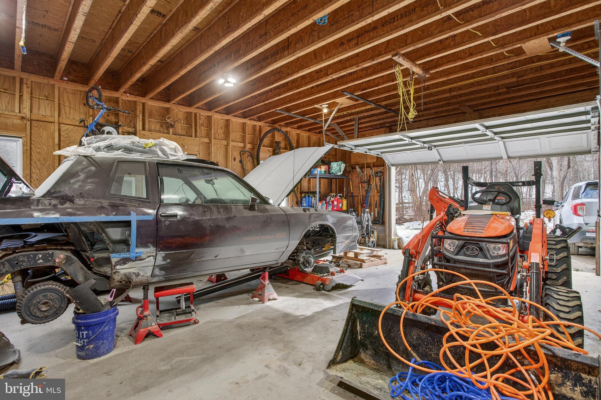 TIMBER RIDGE FARMS - Residential