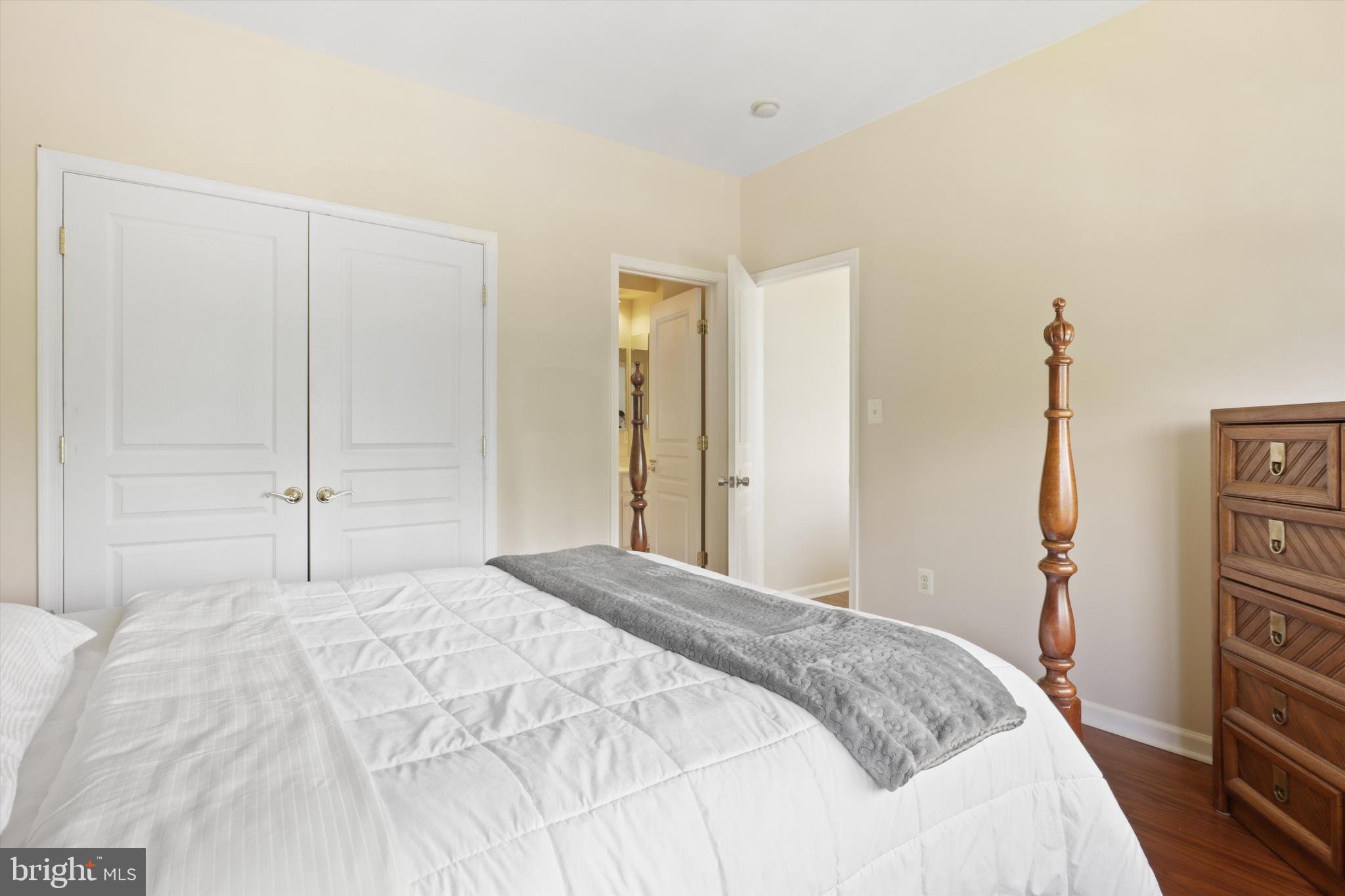 CAVANAUGH CROSSING - Residential