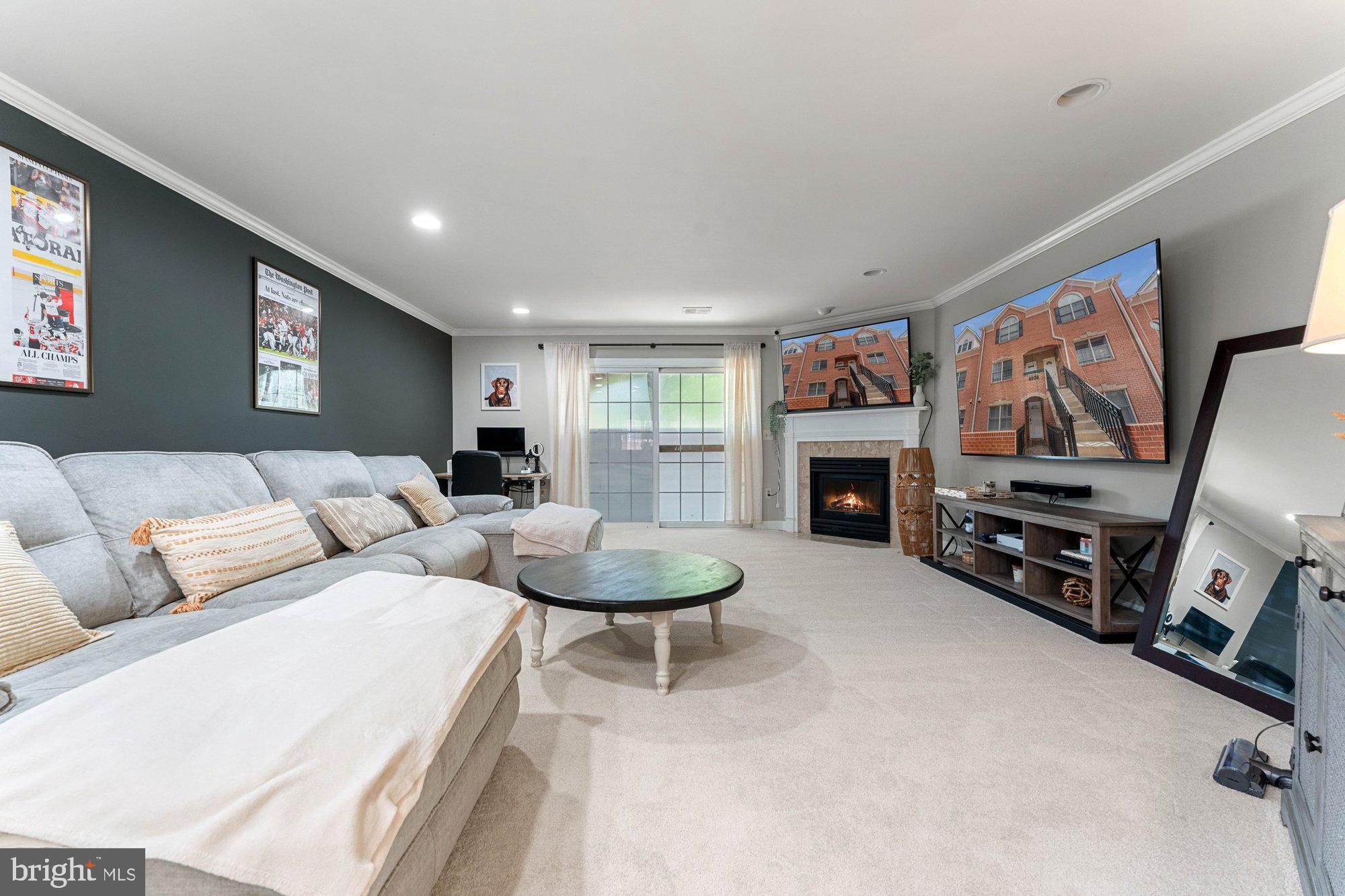 6908 FAIRFAX DRIVE 202