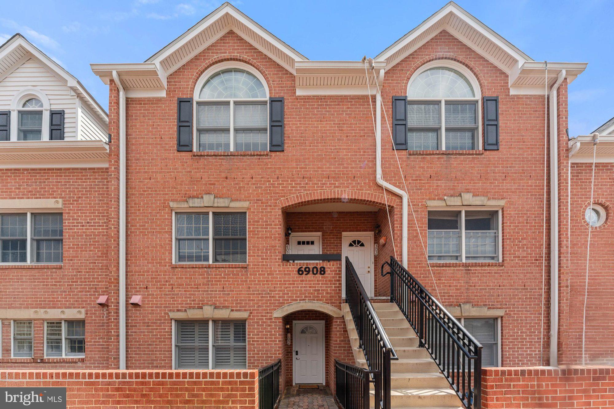 6908 FAIRFAX DRIVE 202