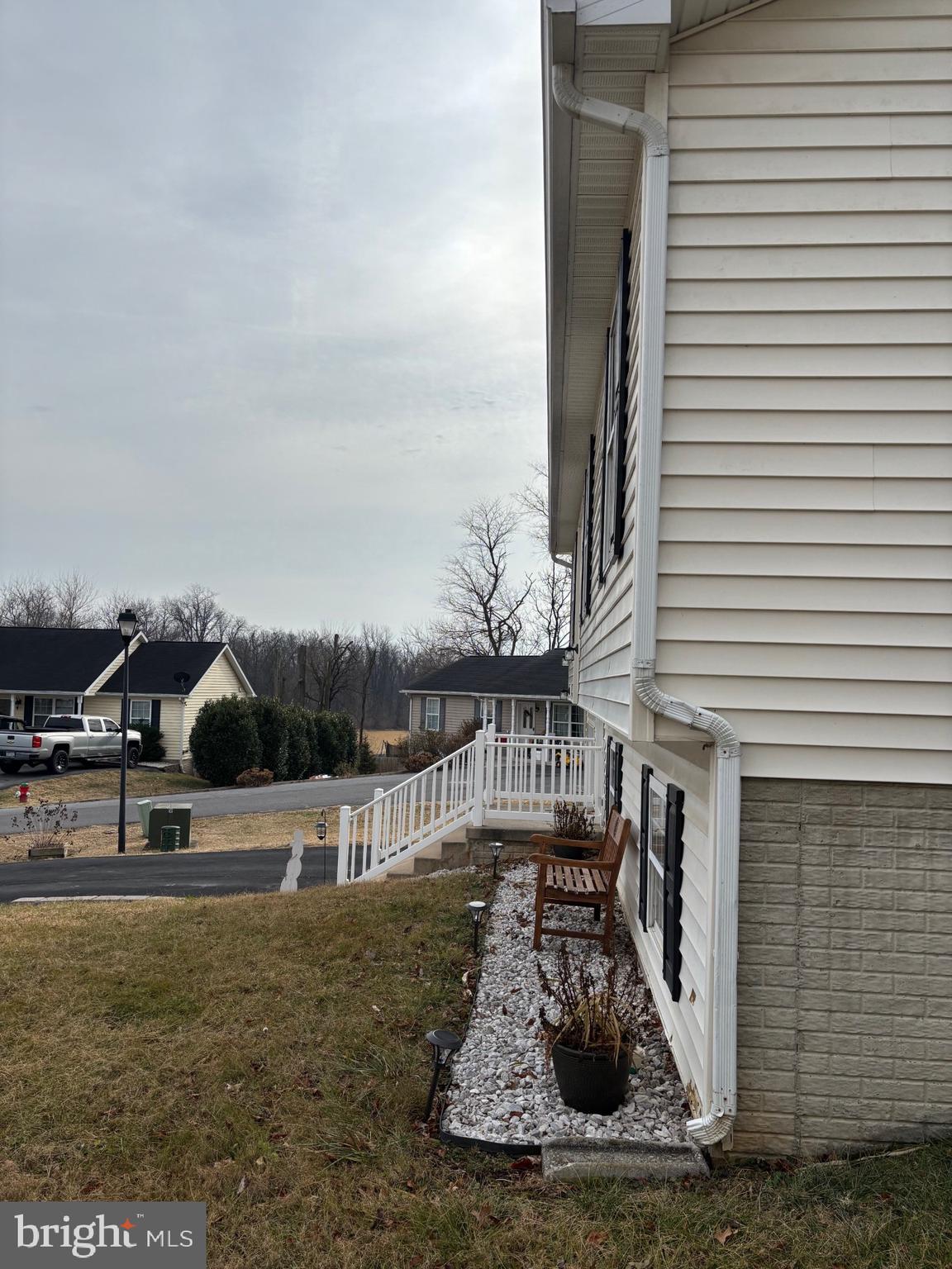 RIDGEFIELD - Residential