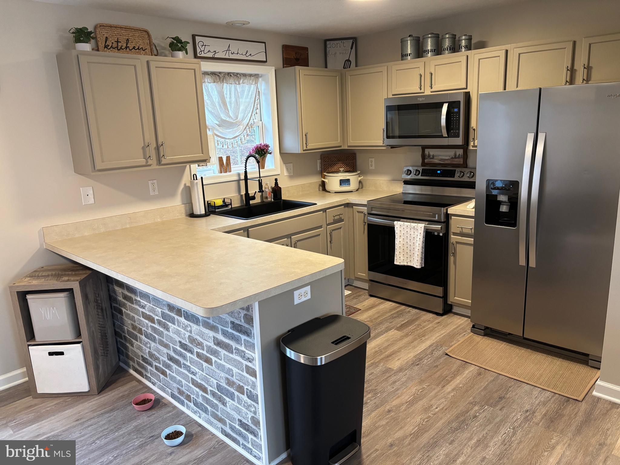 RIDGEFIELD - Residential