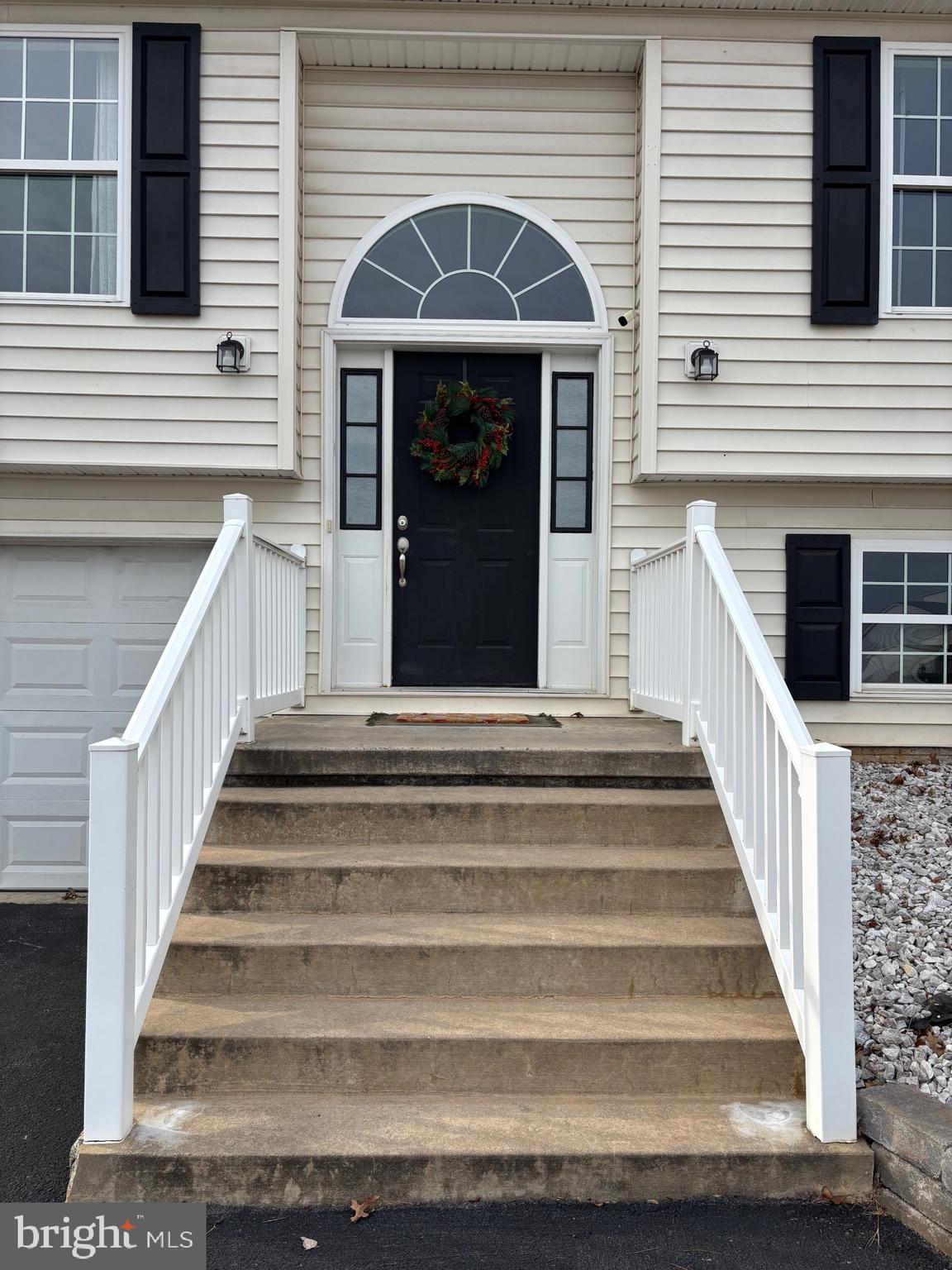 RIDGEFIELD - Residential