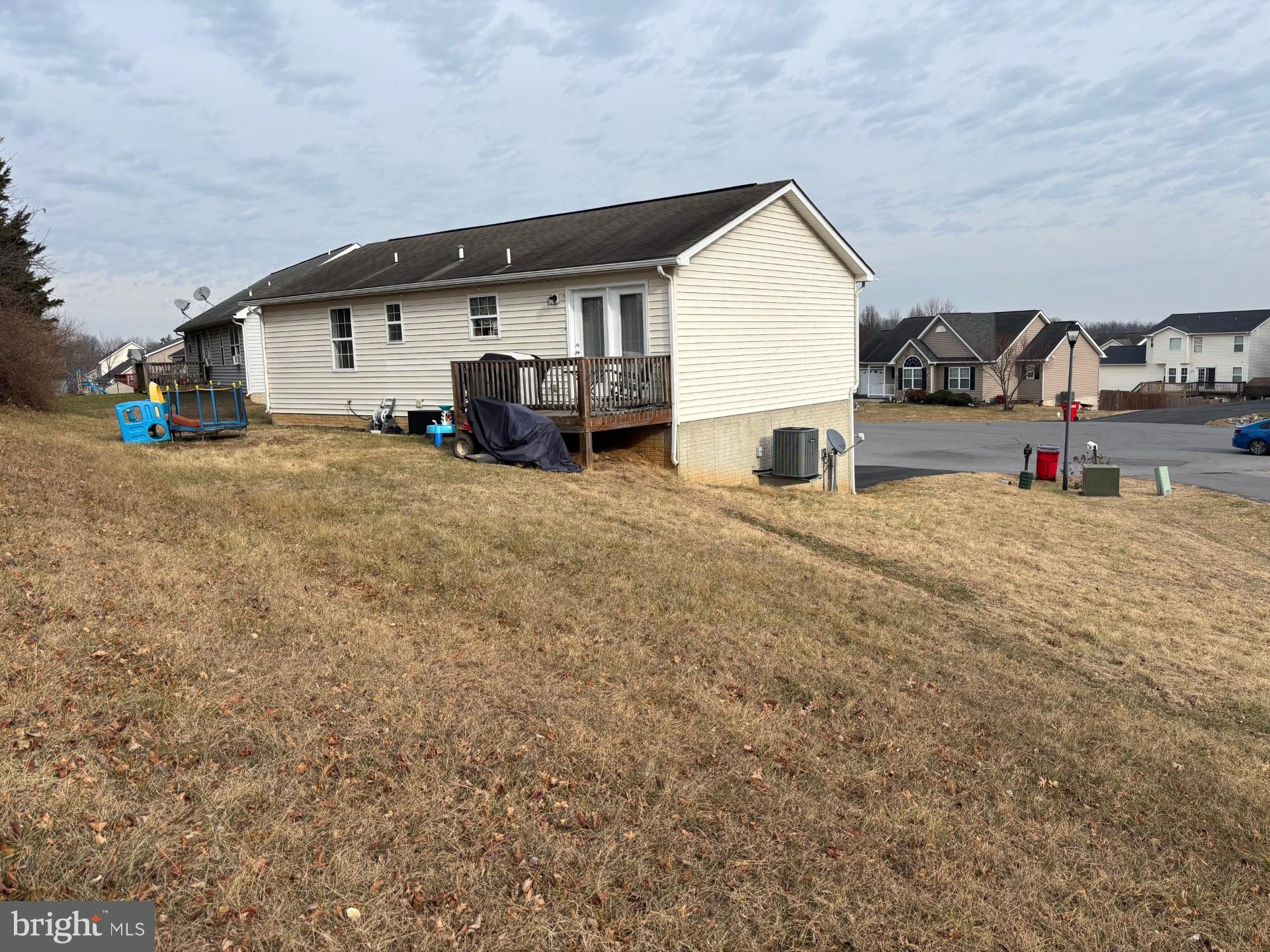 RIDGEFIELD - Residential