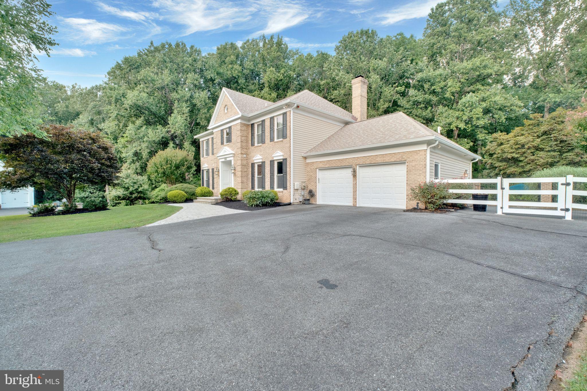 GRANBY WOODS - Residential