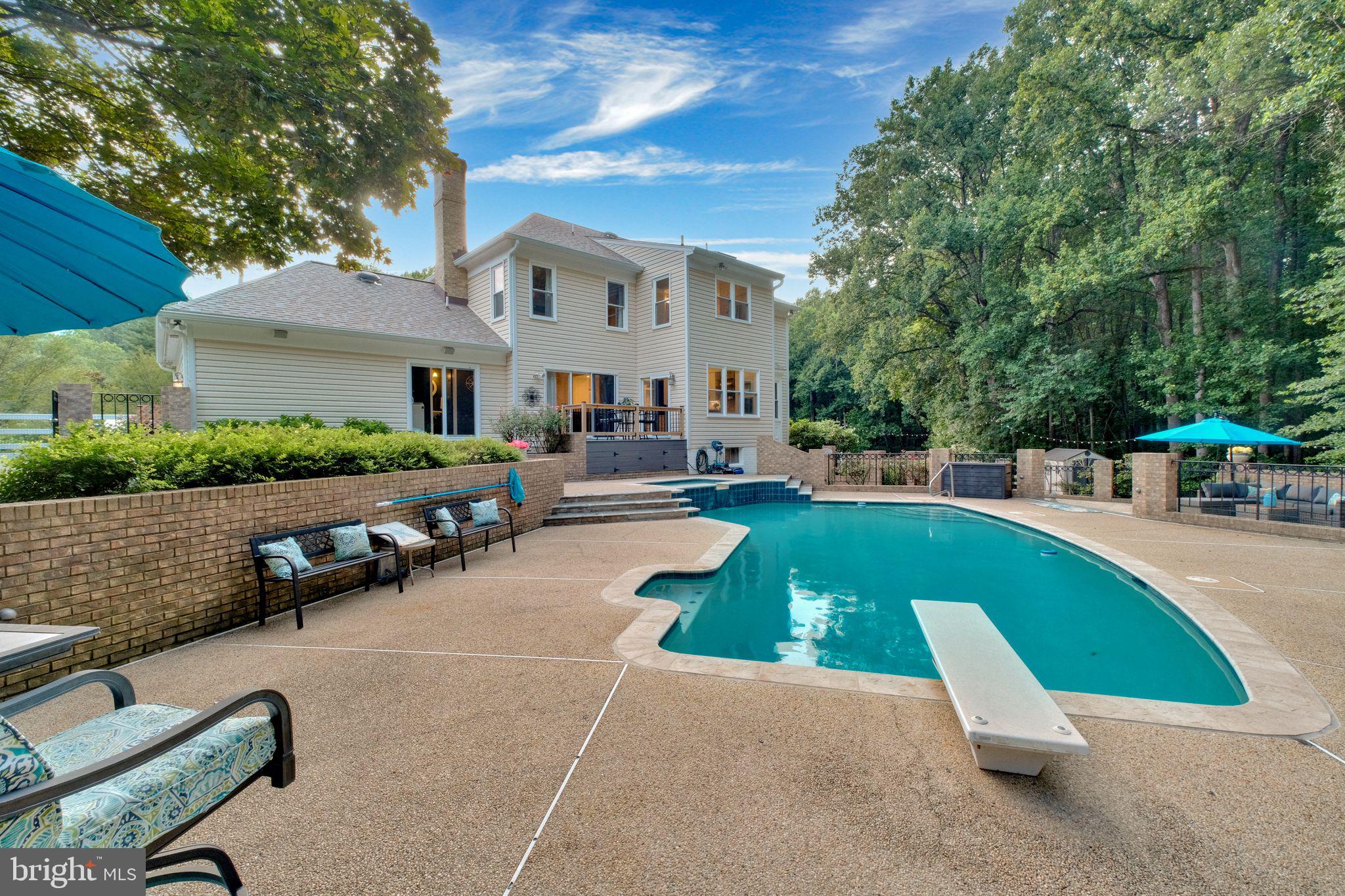 GRANBY WOODS - Residential