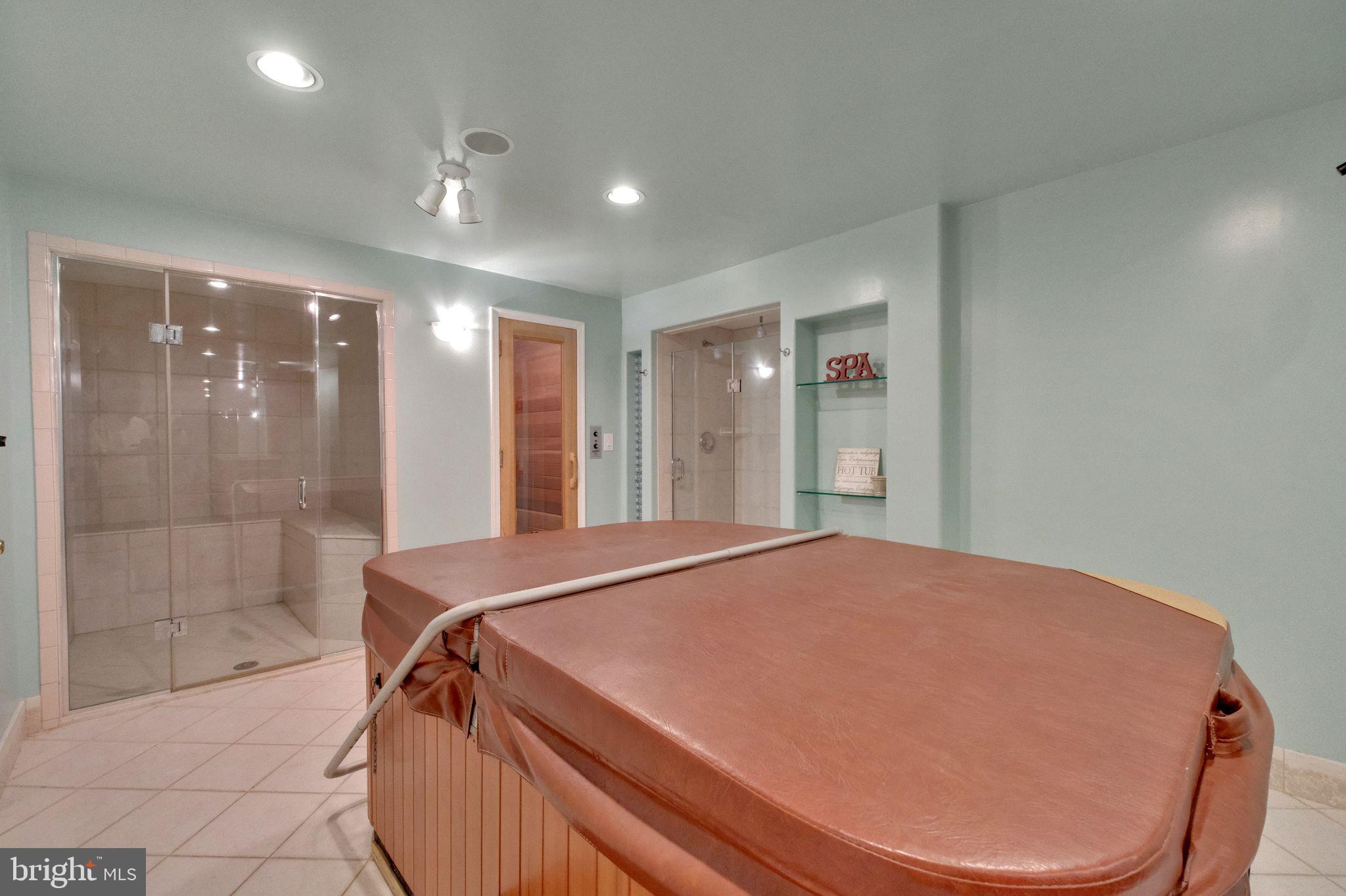 GRANBY WOODS - Residential