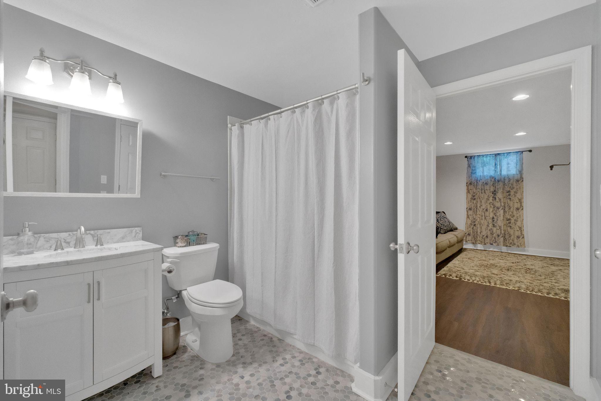 GRANBY WOODS - Residential