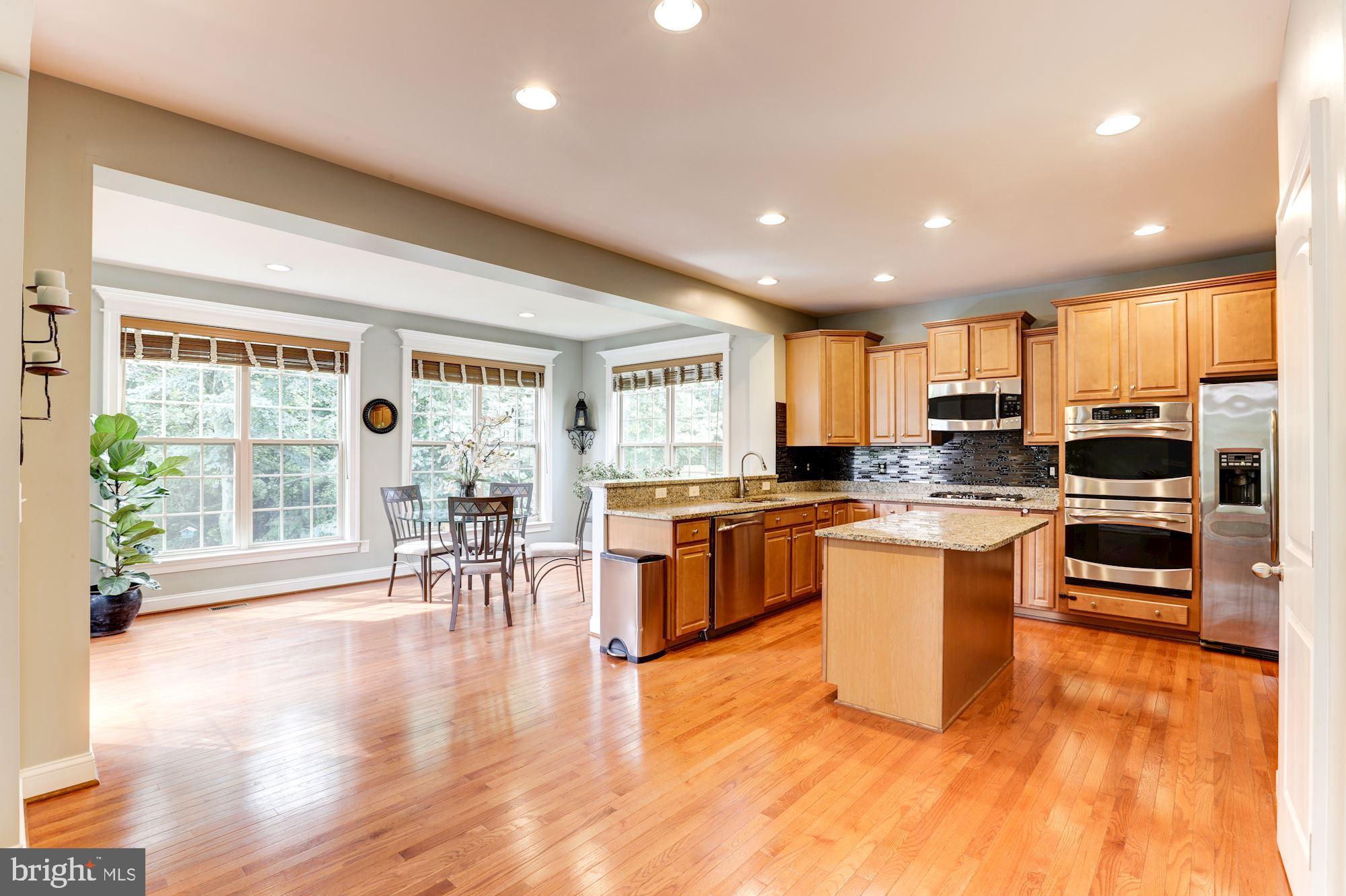 COTTAGE FARMS - Residential
