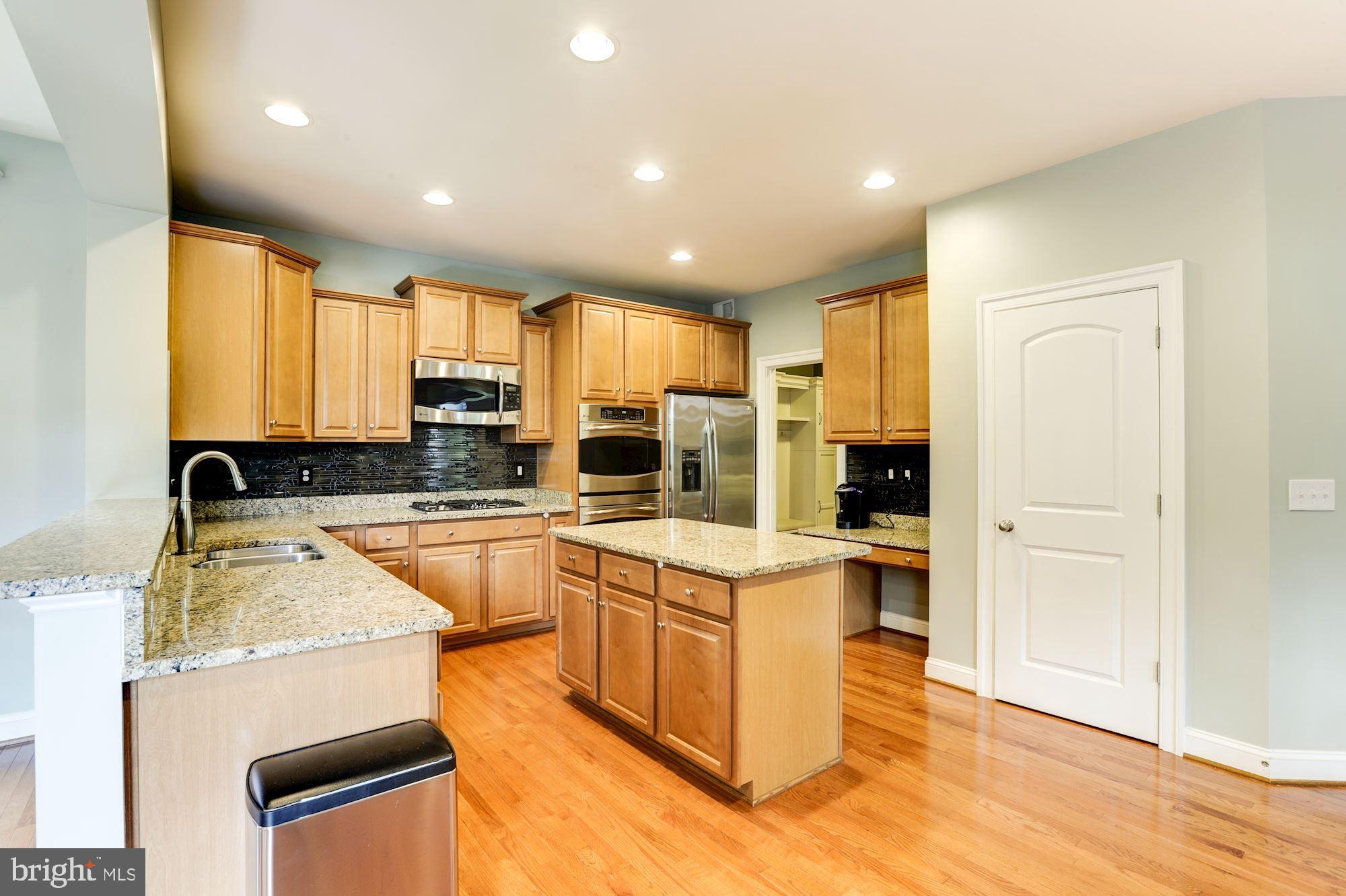COTTAGE FARMS - Residential