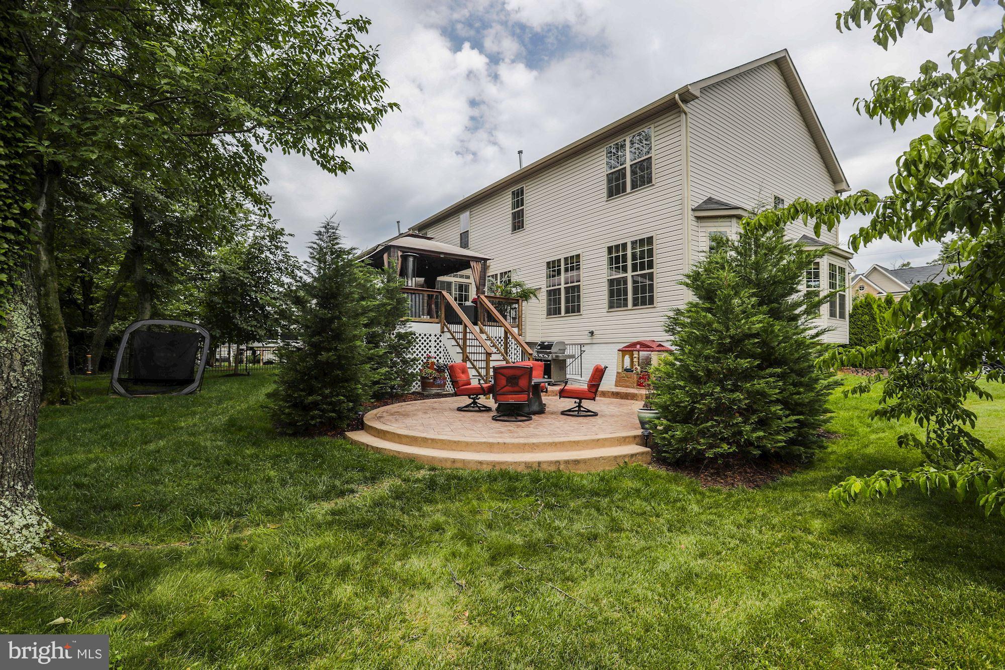 COTTAGE FARMS - Residential