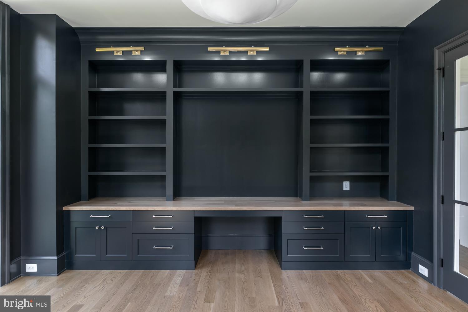 WOODHAVEN - Residential