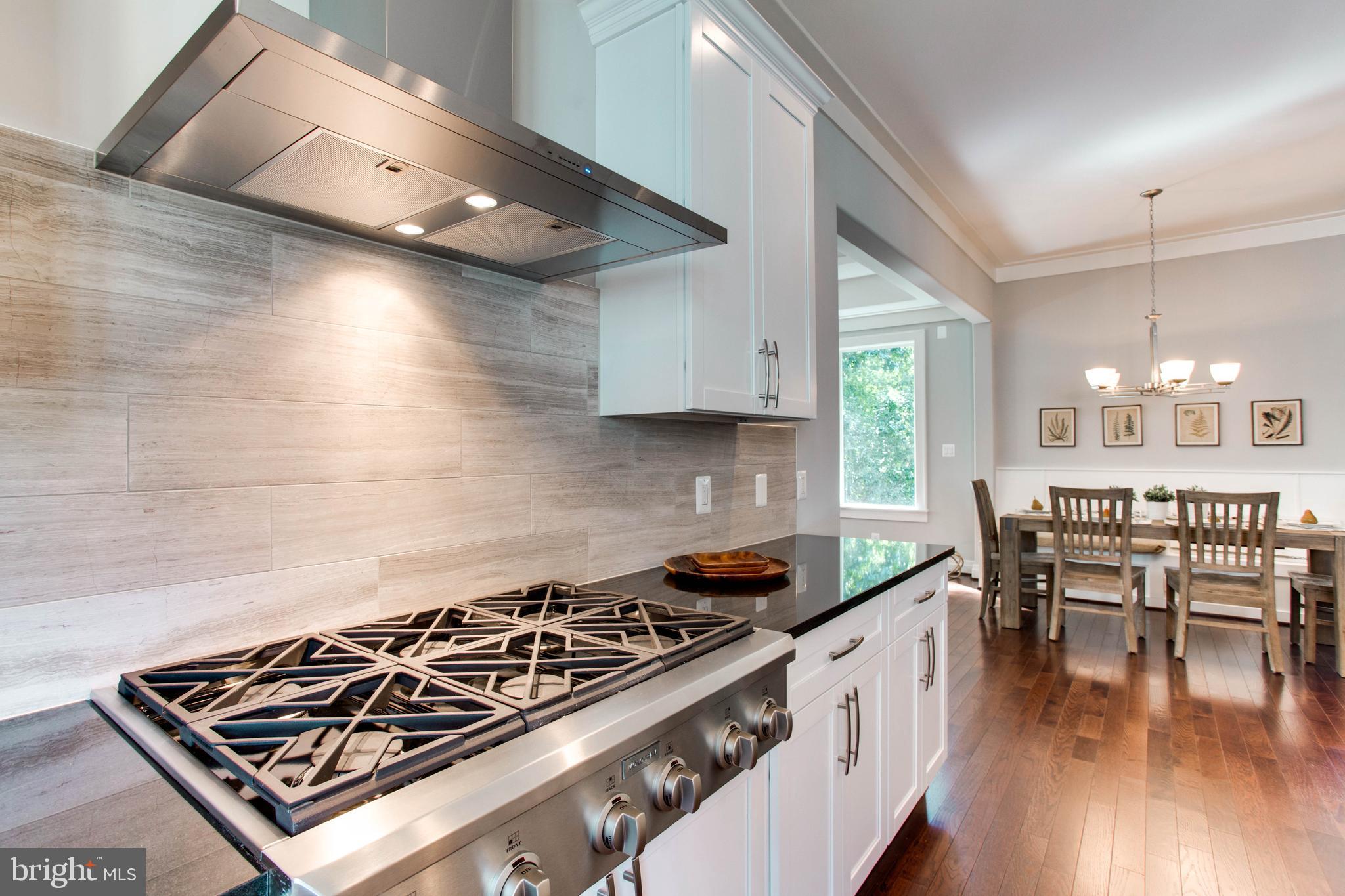 VIENNA WOODS - Residential