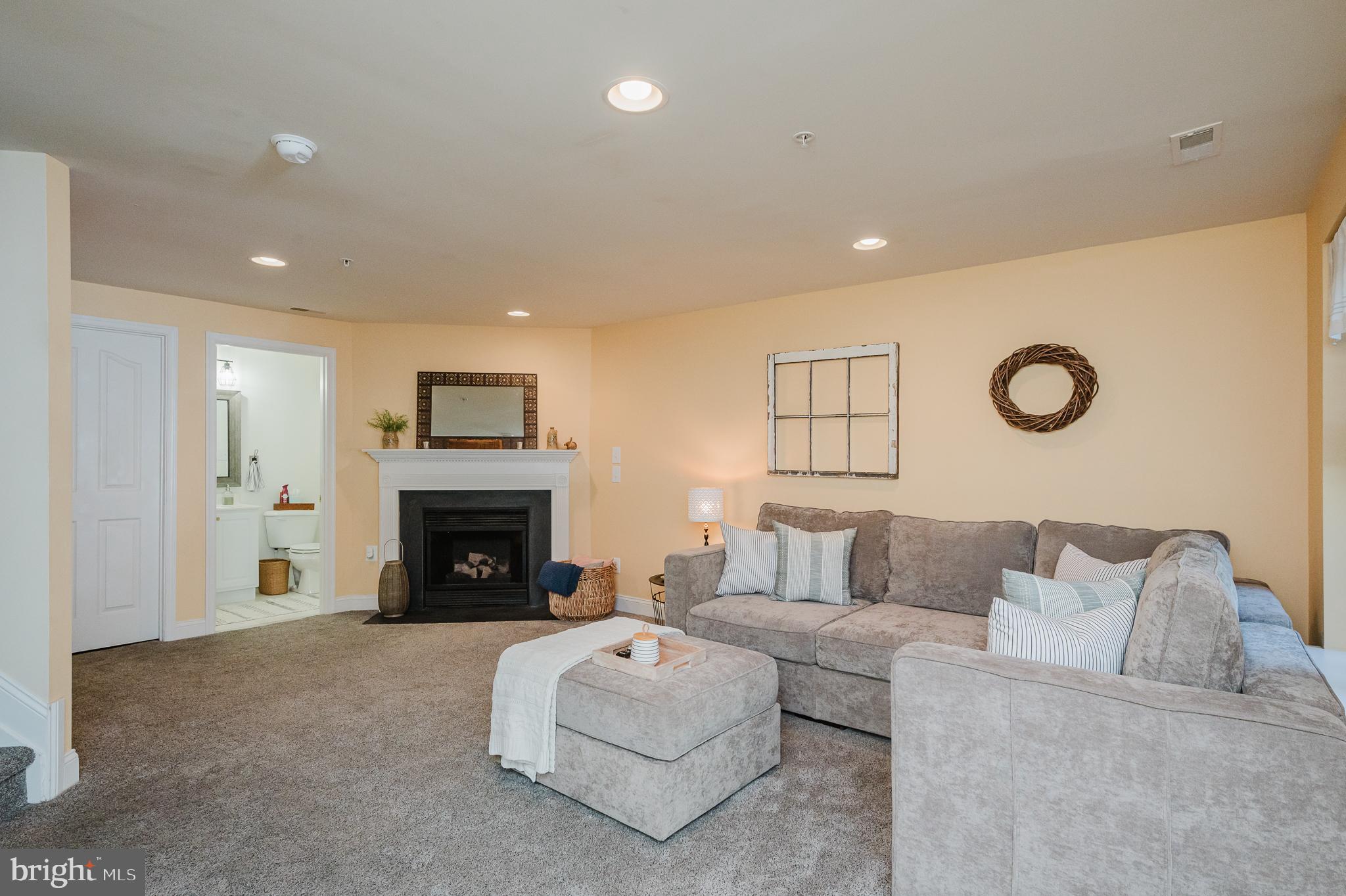 MONMOUTH MEADOWS - Residential