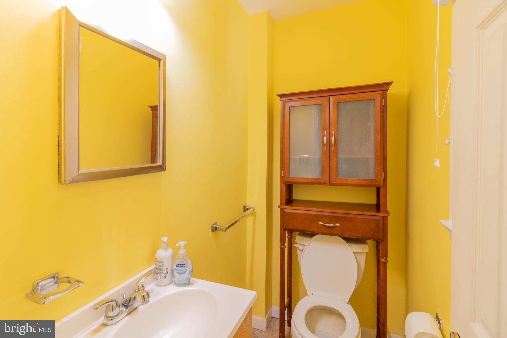 HOLLYWOOD HEIGHTS - Residential