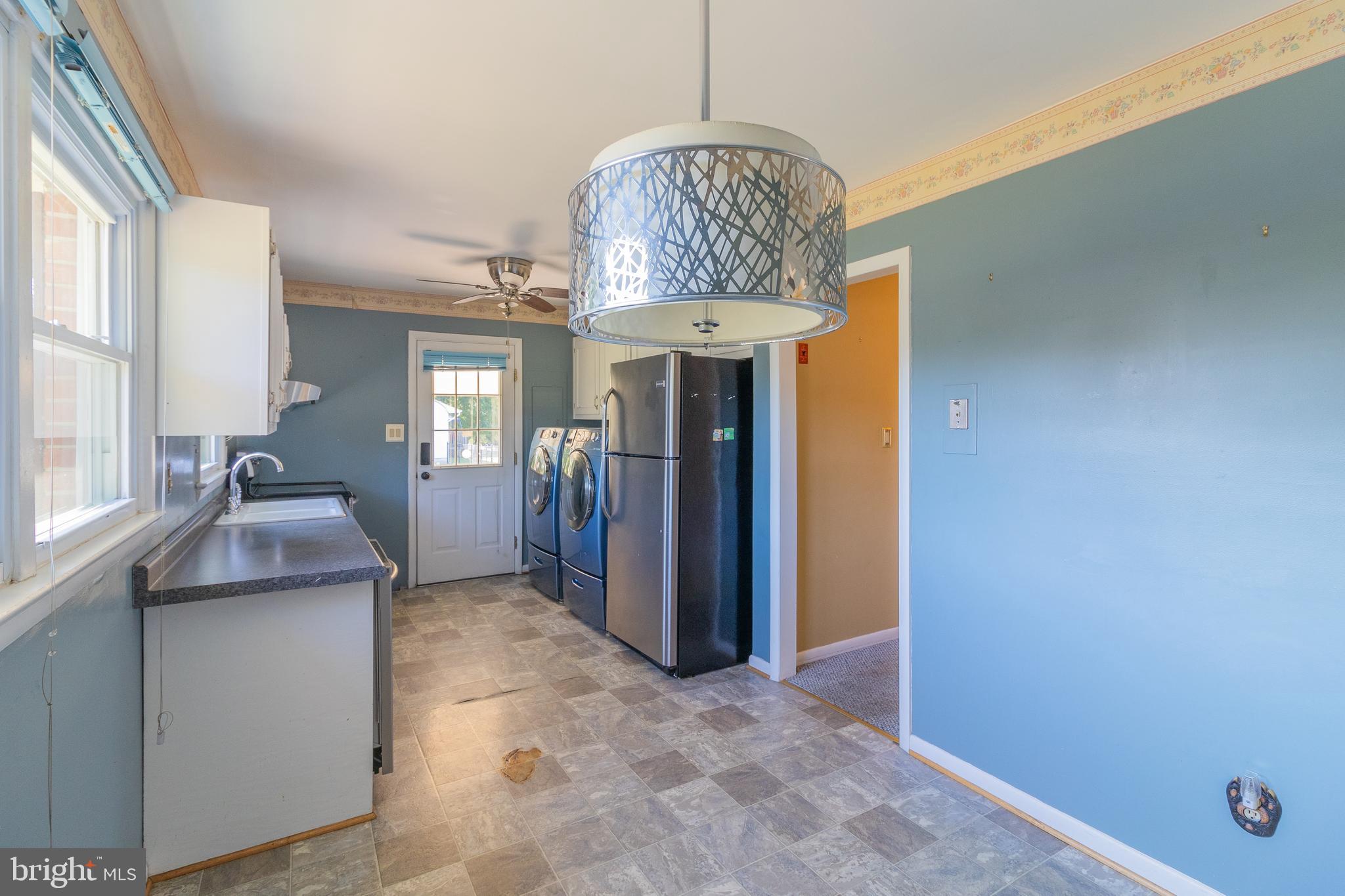 HOLLYWOOD HEIGHTS - Residential