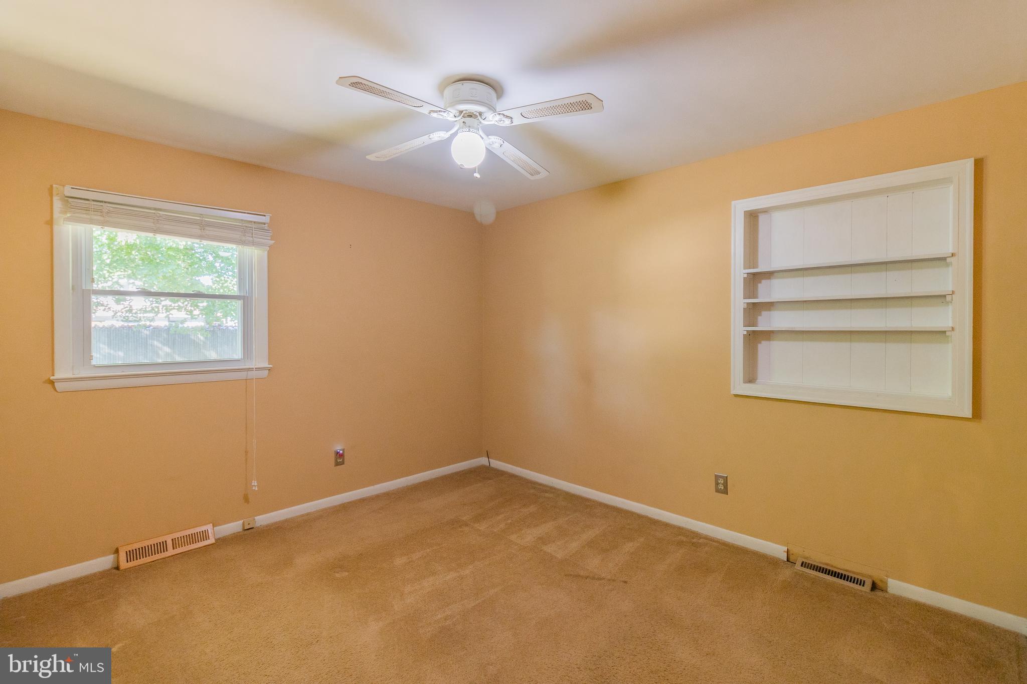 HOLLYWOOD HEIGHTS - Residential