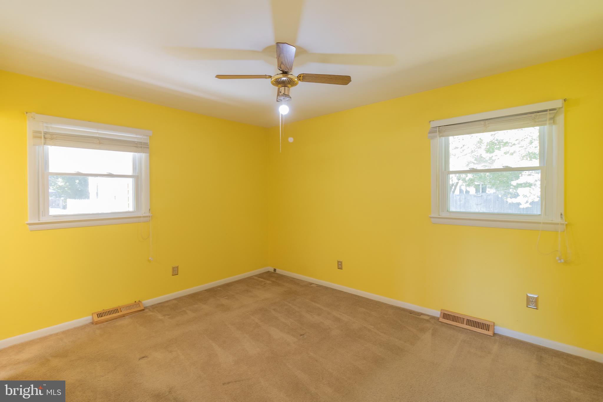 HOLLYWOOD HEIGHTS - Residential