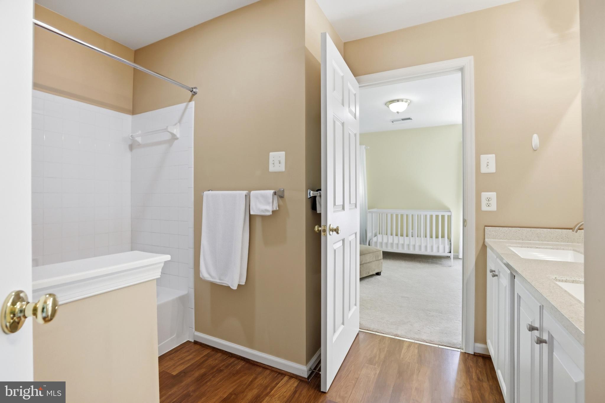 KINGS VALLEY MANOR - Residential