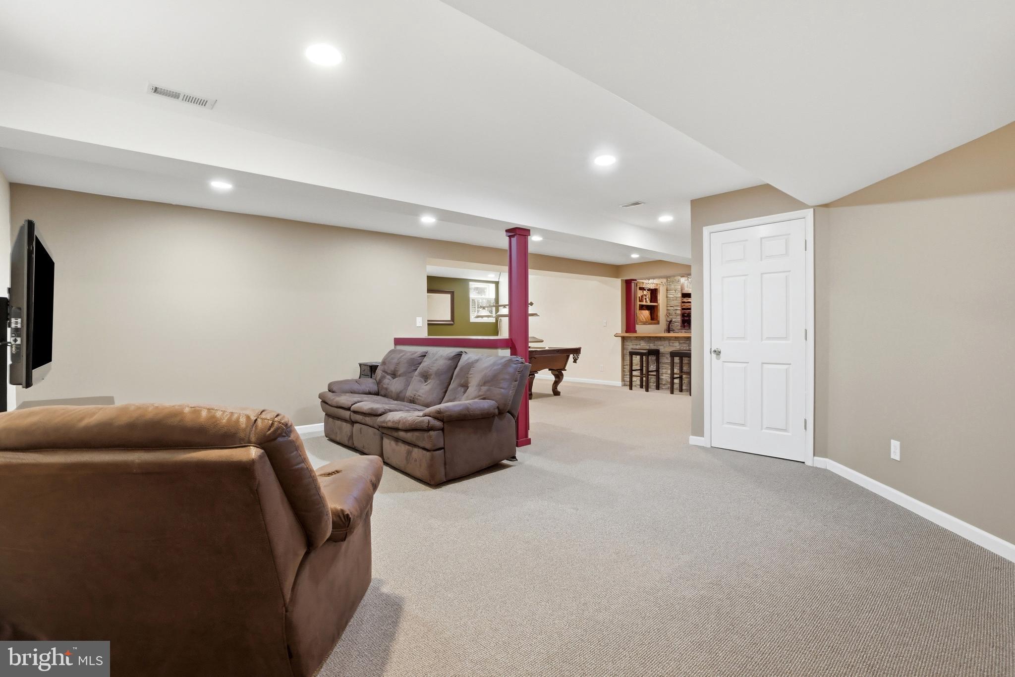 KINGS VALLEY MANOR - Residential