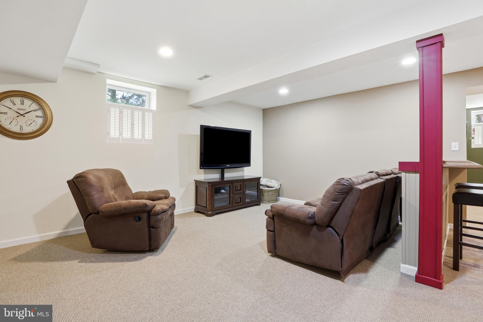 KINGS VALLEY MANOR - Residential