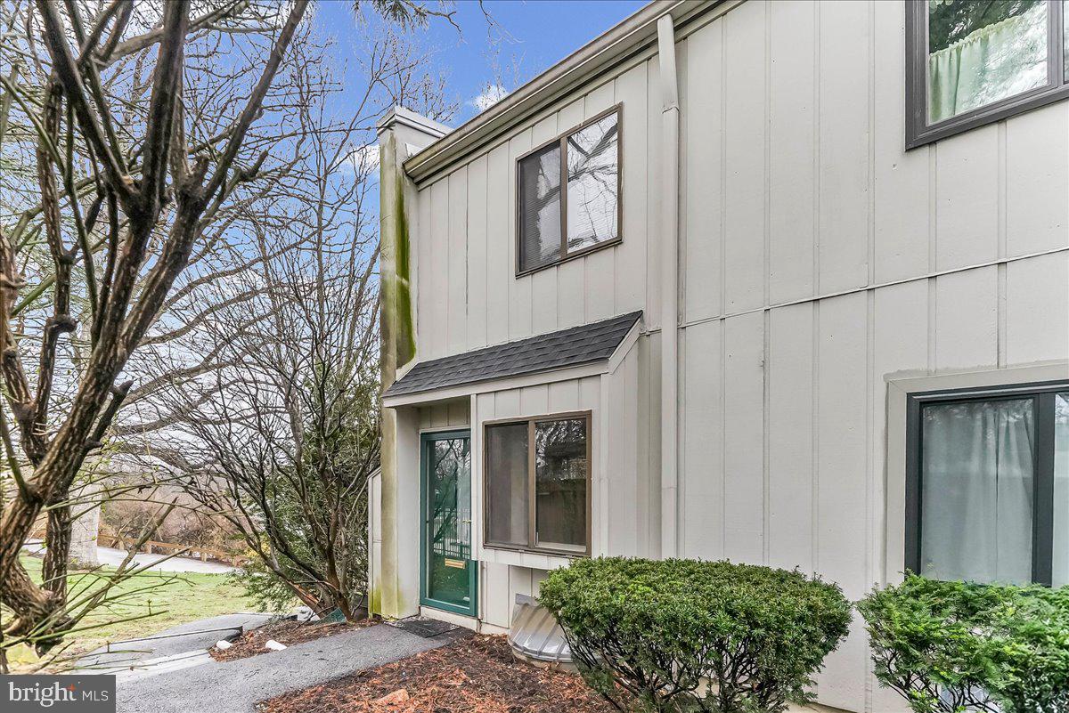 SUMMIT HOUSE - Residential