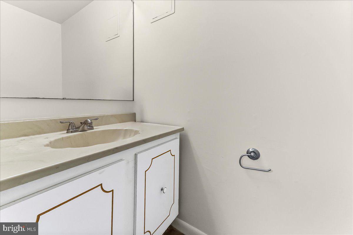 SUMMIT HOUSE - Residential