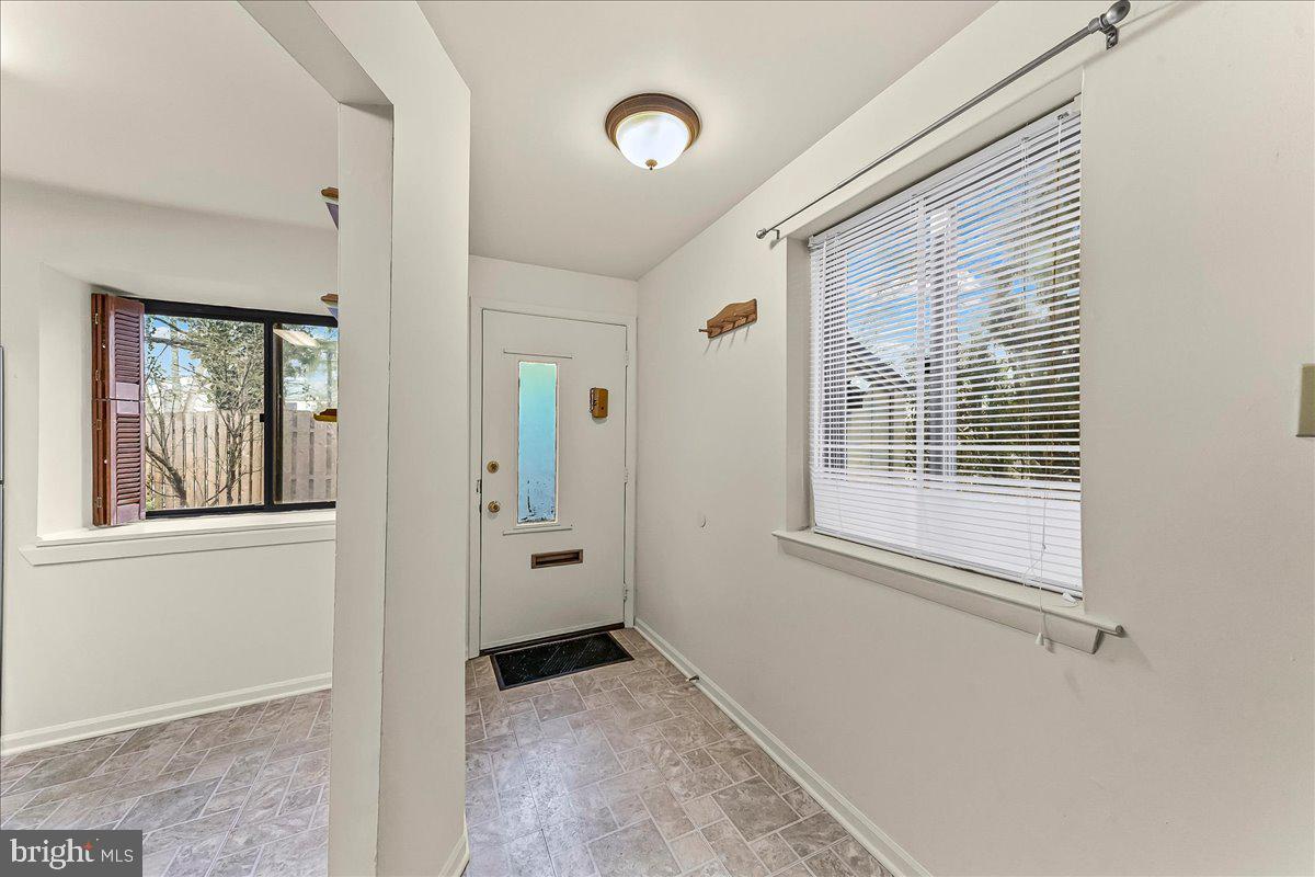 SUMMIT HOUSE - Residential