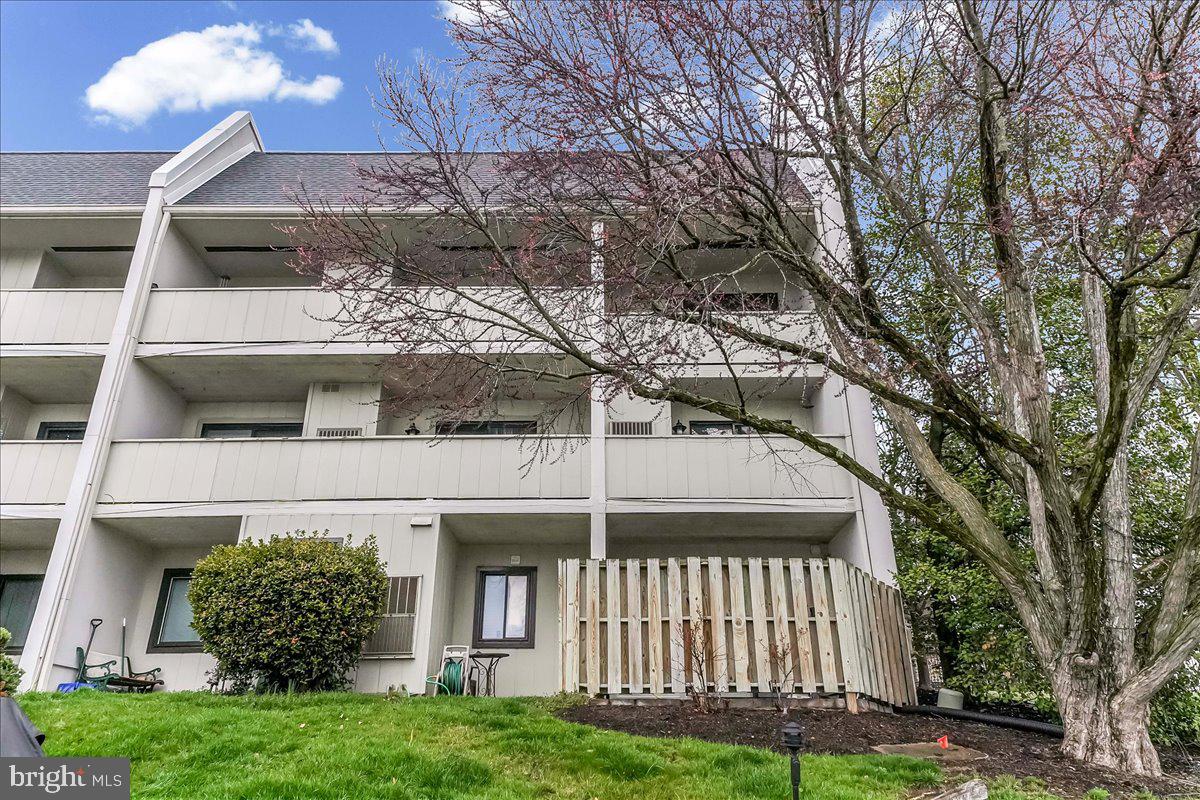 SUMMIT HOUSE - Residential