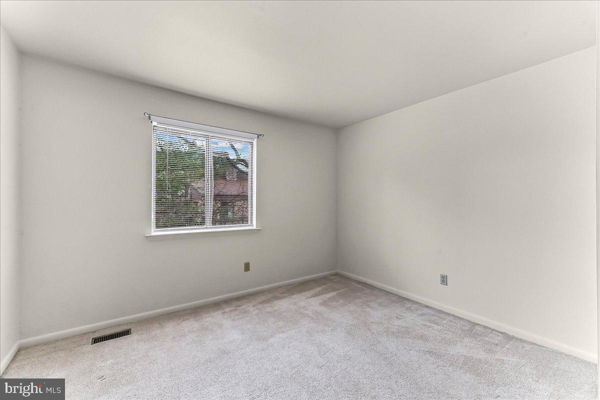 SUMMIT HOUSE - Residential