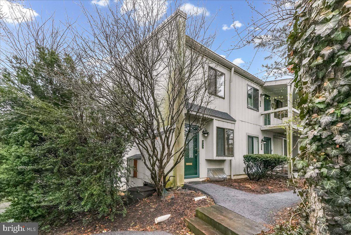 SUMMIT HOUSE - Residential