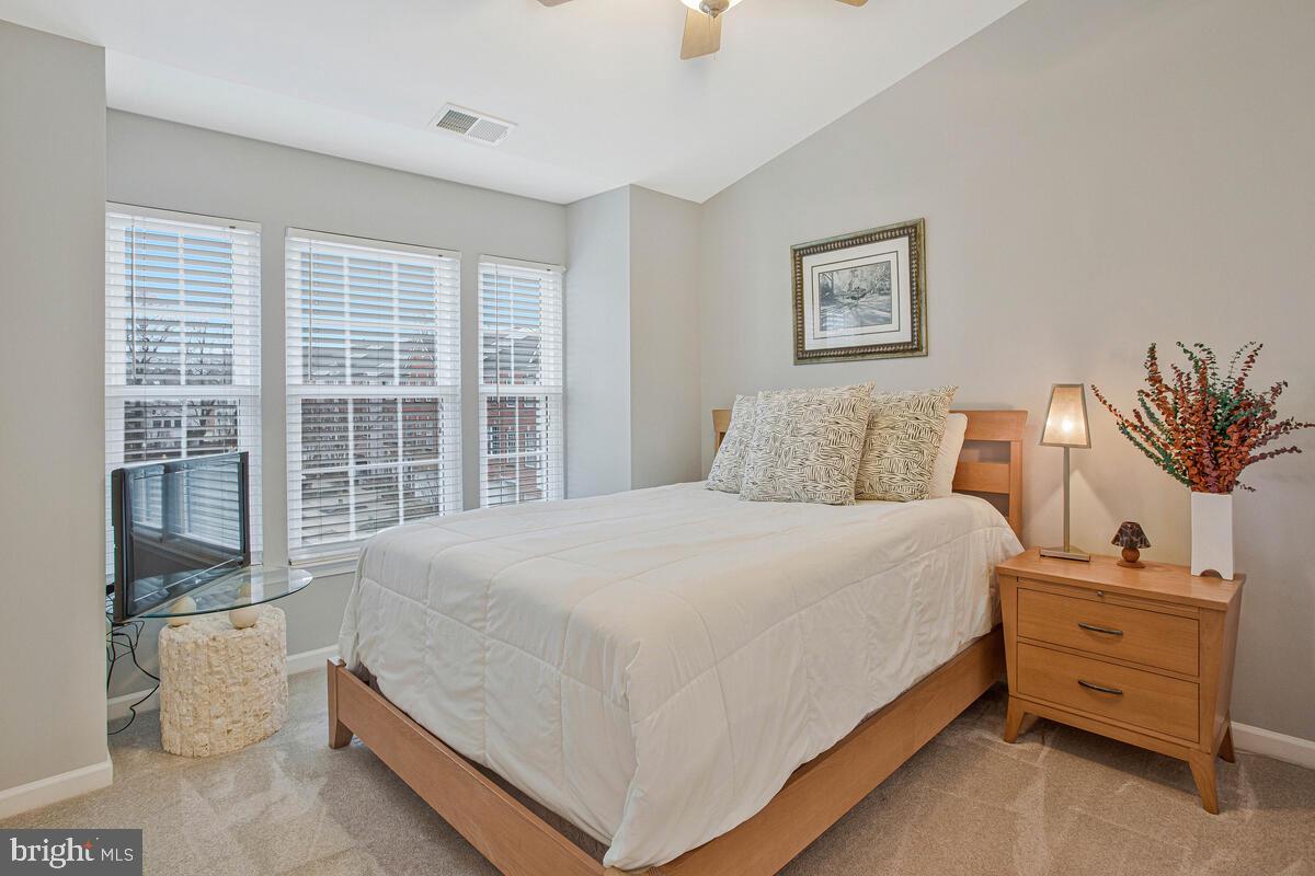 THE LANDINGS AT RIVER OAKS - Residential