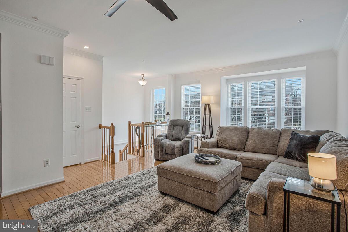 THE LANDINGS AT RIVER OAKS - Residential