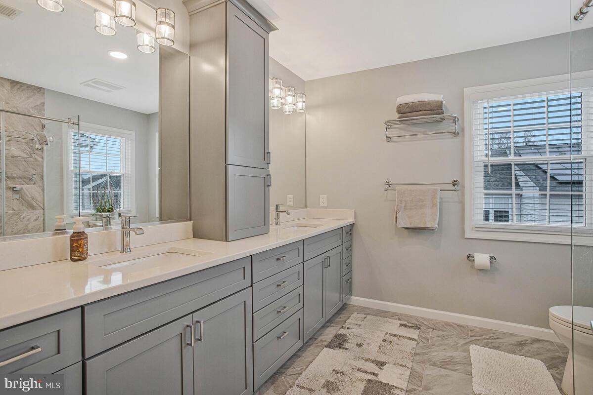 THE LANDINGS AT RIVER OAKS - Residential