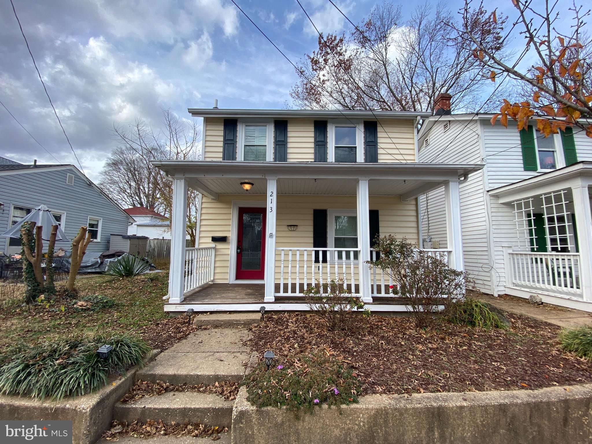DOWNTOWN FREDERICKSBURG - Residential Lease