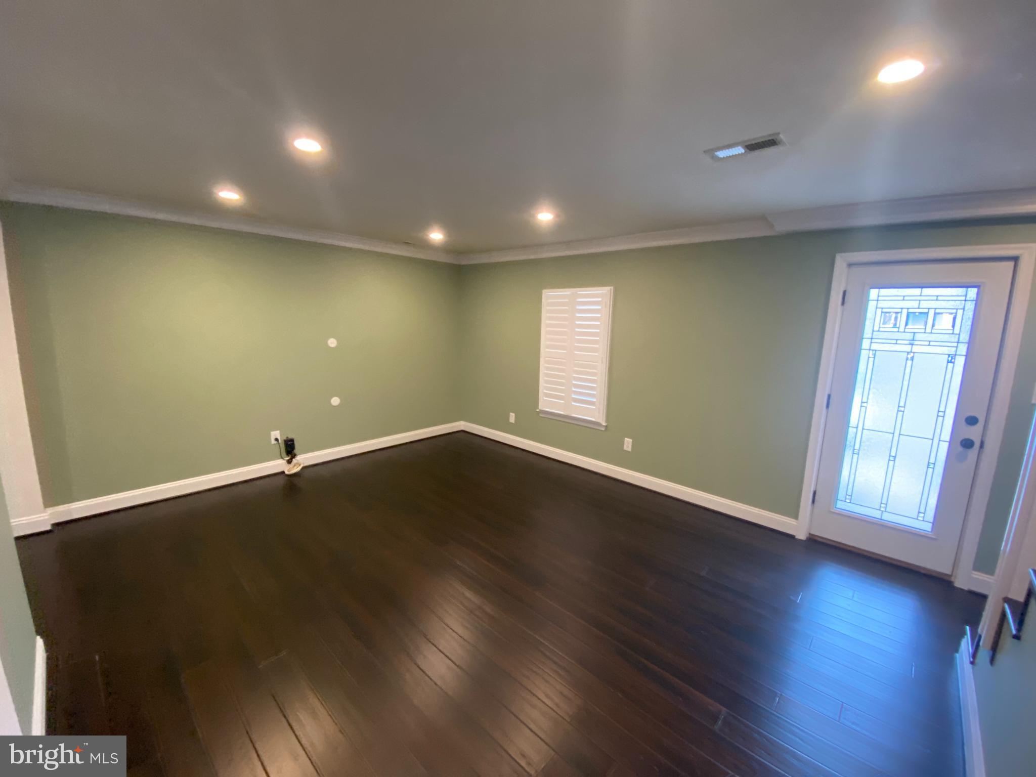 DOWNTOWN FREDERICKSBURG - Residential Lease