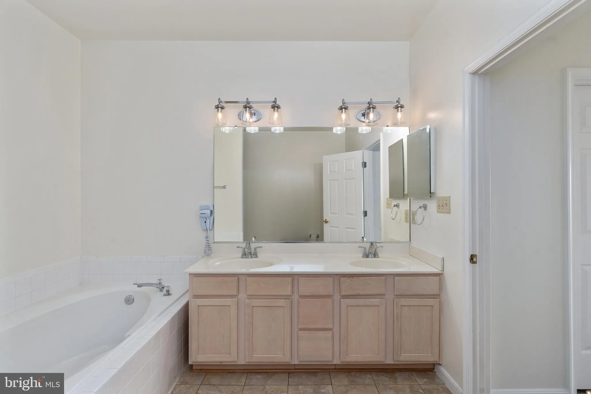 Fredericksburg, Virginia 22407, United States, 2 Bedrooms Bedrooms, ,2 BathroomsBathrooms,Residential,Active,151003