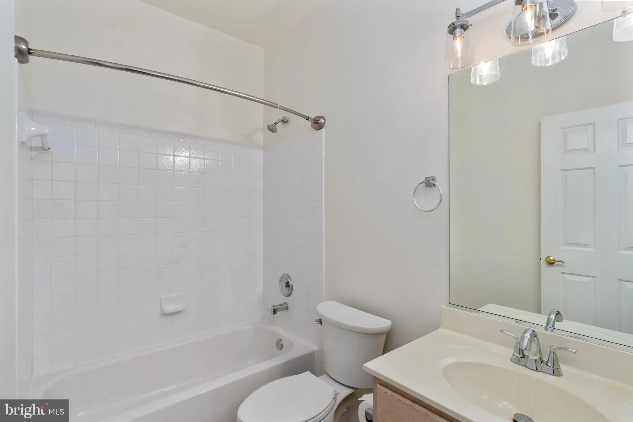 Fredericksburg, Virginia 22407, United States, 2 Bedrooms Bedrooms, ,2 BathroomsBathrooms,Residential,Active,151003