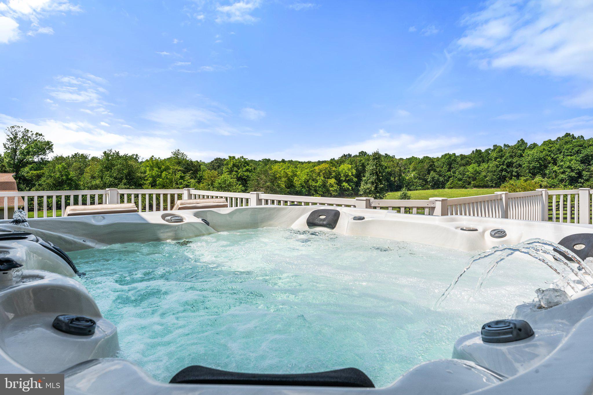 SADDLE RIDGE FARMS - Residential