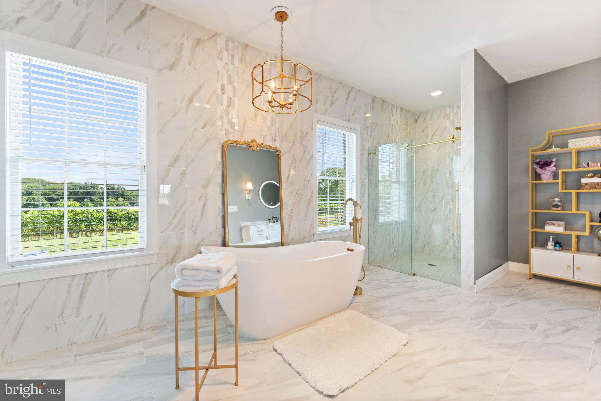 SADDLE RIDGE FARMS - Residential