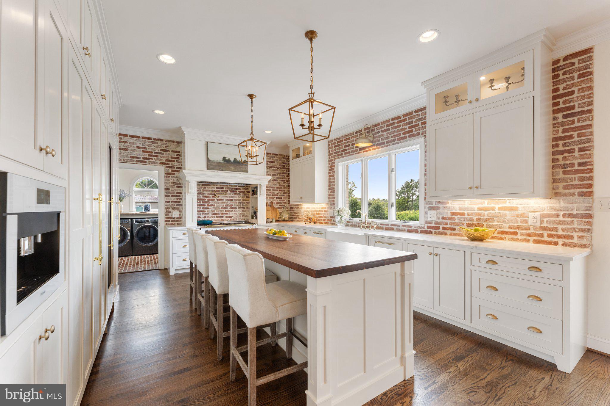 SADDLE RIDGE FARMS - Residential