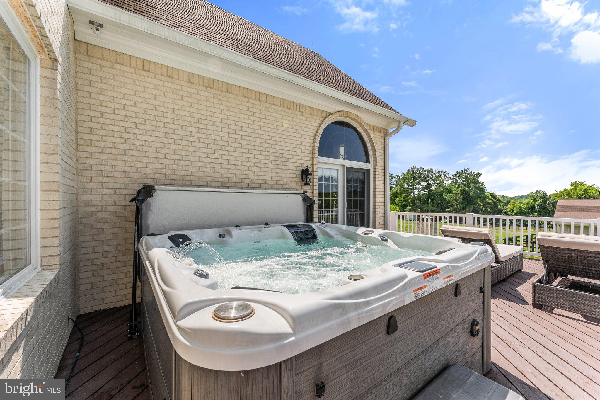 SADDLE RIDGE FARMS - Residential