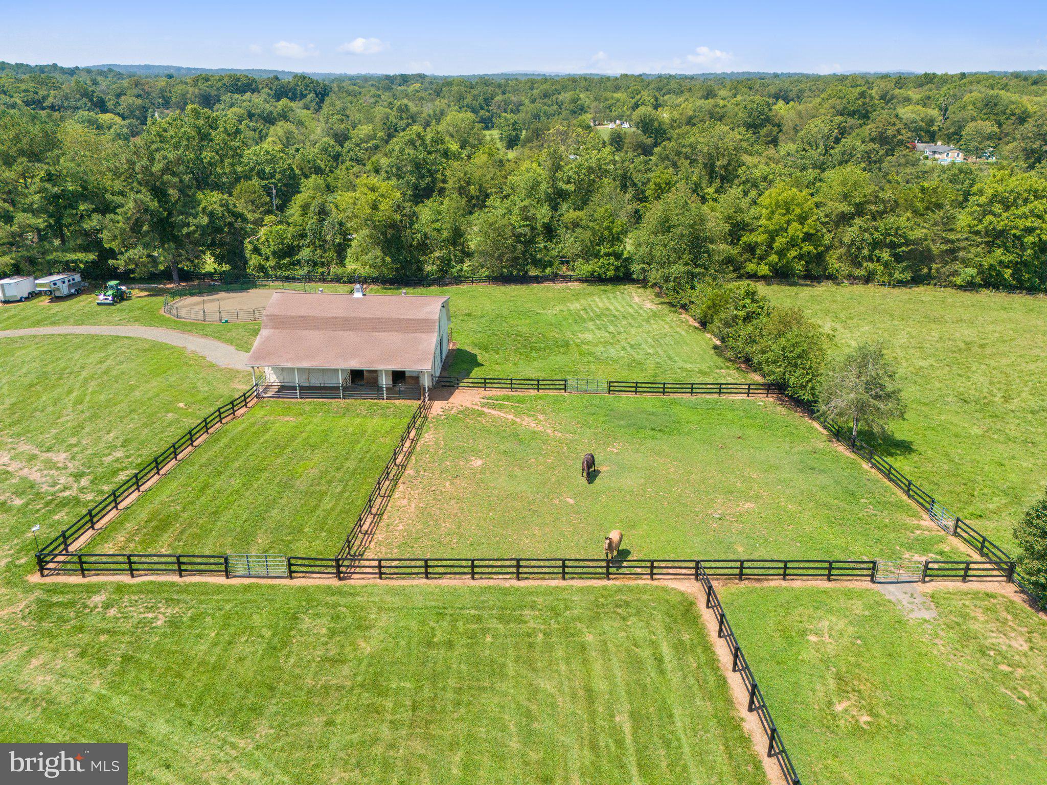 SADDLE RIDGE FARMS - Residential