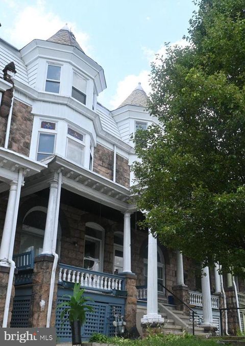 Townhouse For Sale - 918 N 5th Street<br/> READING, PA 19601